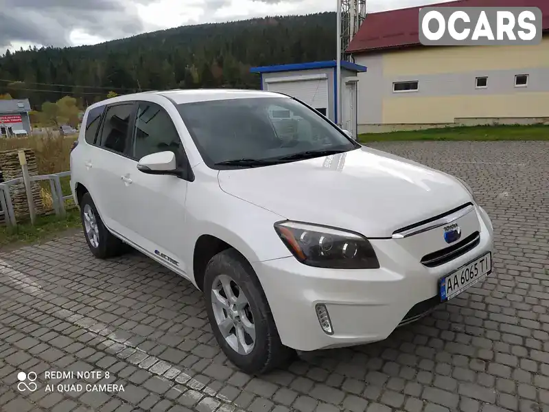 Внедорожник / Кроссовер Toyota RAV4 EV 2013 null_content л. Автомат обл. Киевская, Киев - Фото 1/21