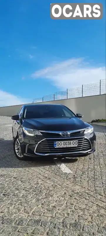 Седан Toyota Avalon 2018 2.5 л. Автомат обл. Одеська, Одеса - Фото 1/21