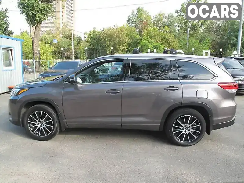 Внедорожник / Кроссовер Toyota Highlander 2017 2.67 л. обл. Киевская, Киев - Фото 1/21