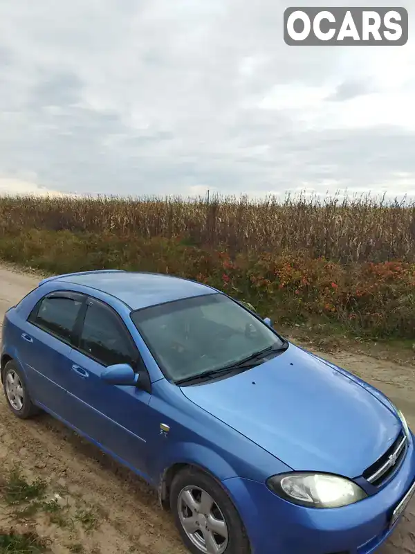 Хэтчбек Chevrolet Lacetti 2005 1.8 л. Ручная / Механика обл. Львовская, Городок - Фото 1/7