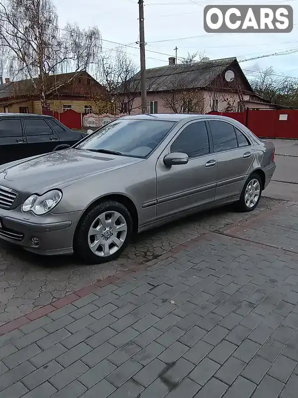 Седан Mercedes-Benz C-Class 2005 2.5 л. Автомат обл. Рівненська, Рокитне - Фото 1/18
