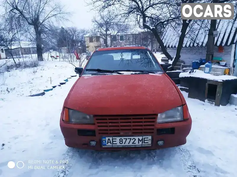 Седан Opel Kadett 1986 1.7 л. Ручна / Механіка обл. Дніпропетровська, Кривий Ріг - Фото 1/11