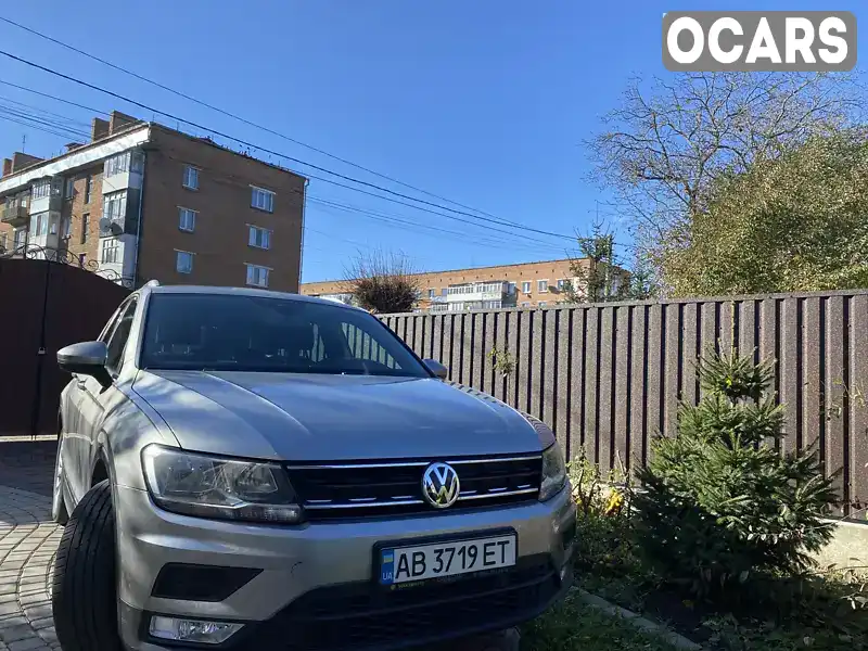 Внедорожник / Кроссовер Volkswagen Tiguan 2017 1.6 л. Ручная / Механика обл. Винницкая, Винница - Фото 1/15