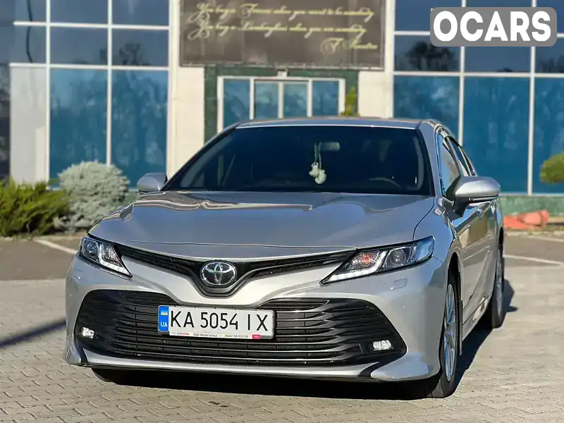 Седан Toyota Camry 2020 2.5 л. Автомат обл. Київська, Київ - Фото 1/21