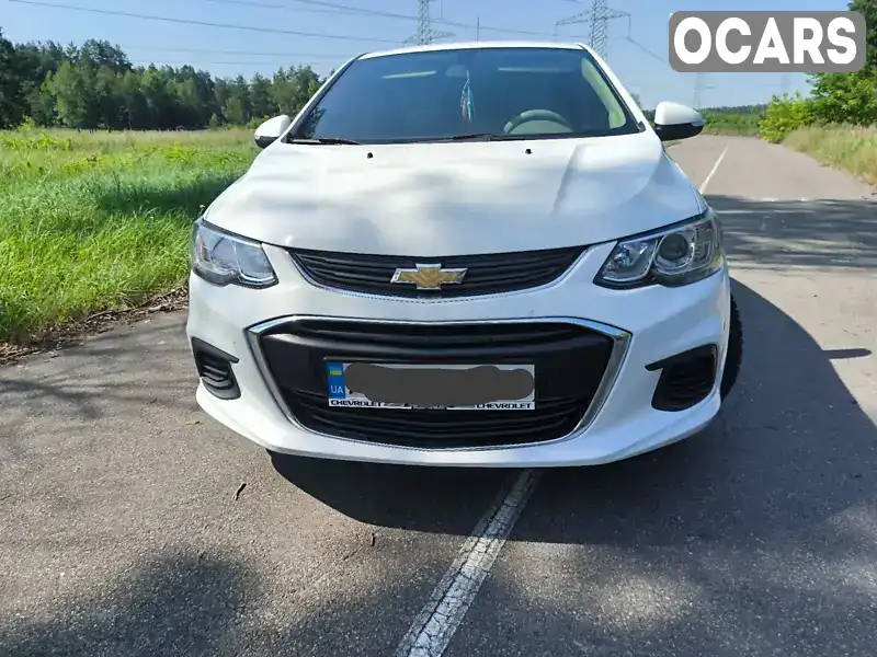 Седан Chevrolet Aveo 2018 1.4 л. Ручная / Механика обл. Киевская, Киев - Фото 1/21