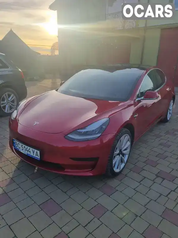 Седан Tesla Model 3 2020 null_content л. Автомат обл. Львівська, Радехів - Фото 1/12