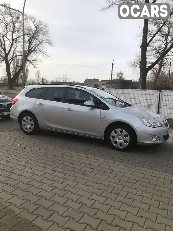 Универсал Opel Astra 2012 1.7 л. Ручная / Механика обл. Житомирская, Коростень - Фото 1/14