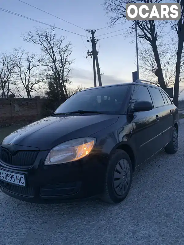 Универсал Skoda Fabia 2009 1.2 л. Ручная / Механика обл. Кировоградская, Знаменка - Фото 1/21