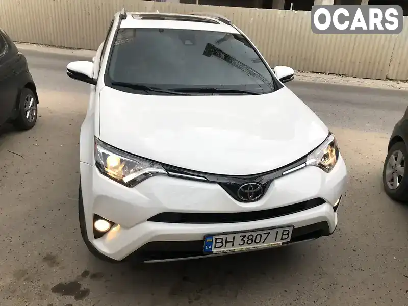 Внедорожник / Кроссовер Toyota RAV4 2016 2.49 л. Автомат обл. Одесская, Измаил - Фото 1/11