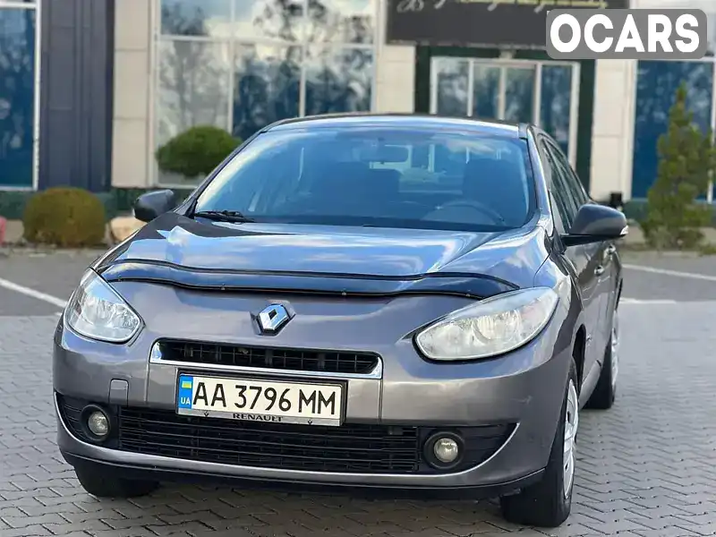 Седан Renault Fluence 2011 1.6 л. Ручна / Механіка обл. Київська, Київ - Фото 1/21