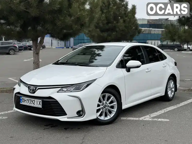 Седан Toyota Corolla 2019 1.6 л. Варіатор обл. Одеська, Одеса - Фото 1/21