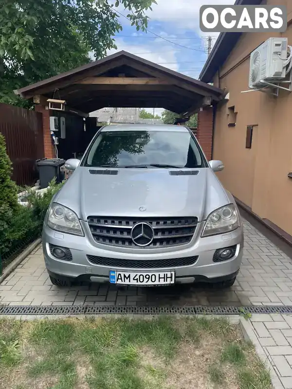 Внедорожник / Кроссовер Mercedes-Benz M-Class 2006 3.5 л. Автомат обл. Житомирская, Житомир - Фото 1/10