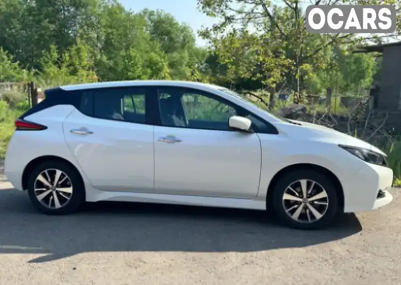 Хетчбек Nissan Leaf 2019 null_content л. обл. Київська, Київ - Фото 1/8