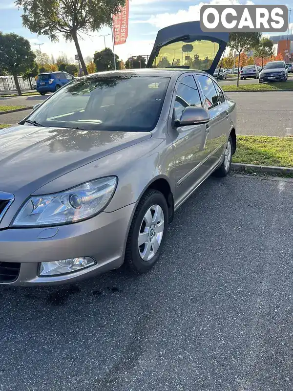 Ліфтбек Skoda Octavia 2012 1.9 л. Ручна / Механіка обл. Закарпатська, Рахів - Фото 1/15