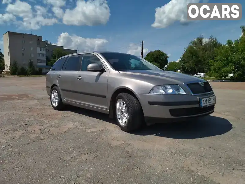 Універсал Skoda Octavia 2012 1.6 л. Ручна / Механіка обл. Житомирська, Андрушівка - Фото 1/21