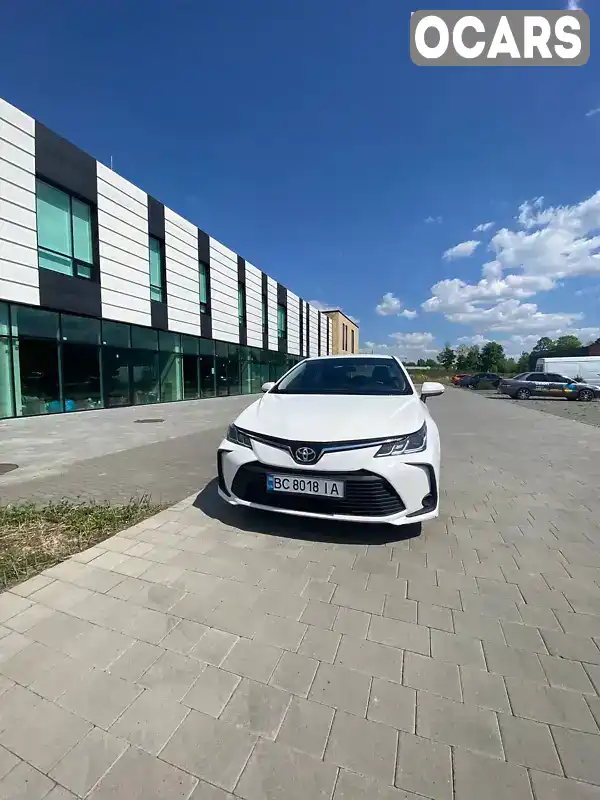 Седан Toyota Corolla 2019 1.6 л. Автомат обл. Хмельницкая, Хмельницкий - Фото 1/9