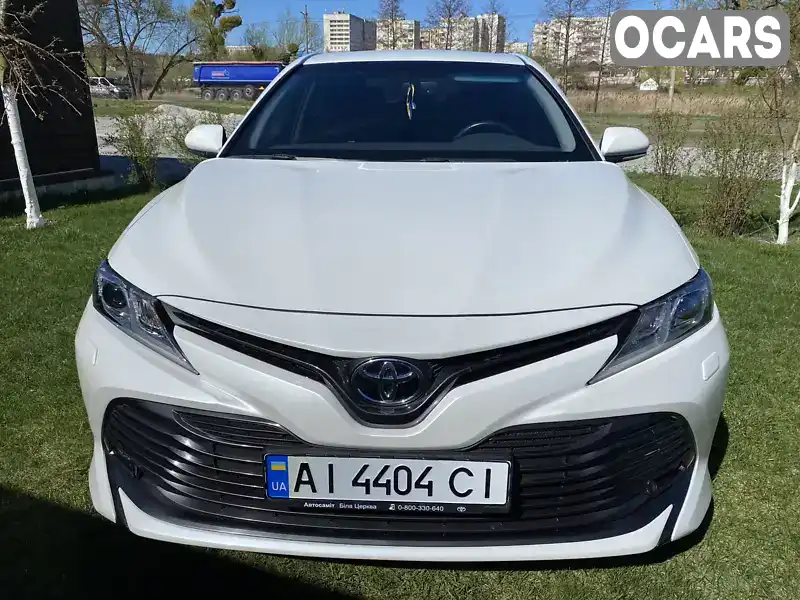 Седан Toyota Camry 2020 2.49 л. Автомат обл. Київська, Біла Церква - Фото 1/21