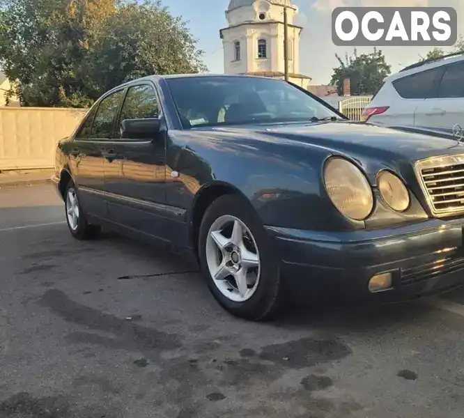 Седан Mercedes-Benz E-Class 1998 2.15 л. Автомат обл. Чернігівська, Чернігів - Фото 1/5