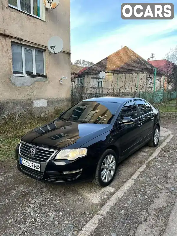 Седан Volkswagen Passat 2010 1.6 л. обл. Закарпатська, Мукачево - Фото 1/21