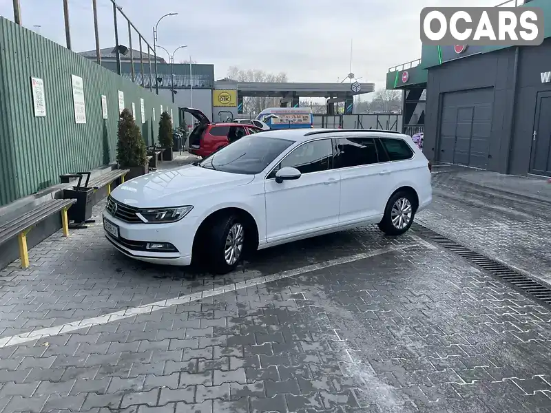 Універсал Volkswagen Passat 2017 1.6 л. Ручна / Механіка обл. Чернівецька, Чернівці - Фото 1/21