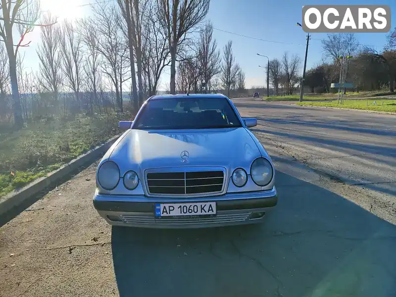 Седан Mercedes-Benz E-Class 1995 2 л. Ручная / Механика обл. Запорожская, Запорожье - Фото 1/10