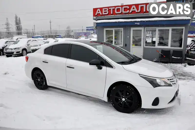 Седан Toyota Avensis 2013 2 л. Ручна / Механіка обл. Львівська, Львів - Фото 1/21