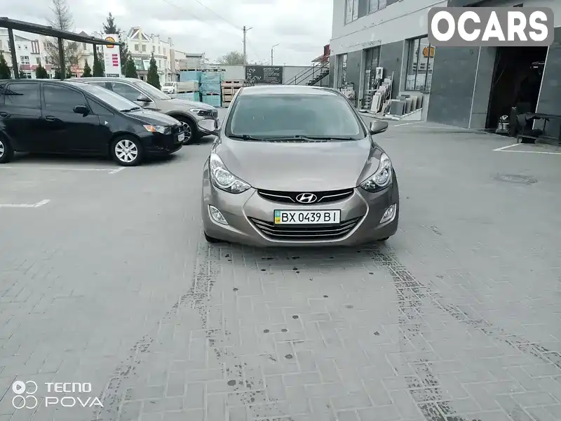 Седан Hyundai Elantra 2012 1.8 л. Ручная / Механика обл. Хмельницкая, Каменец-Подольский - Фото 1/21