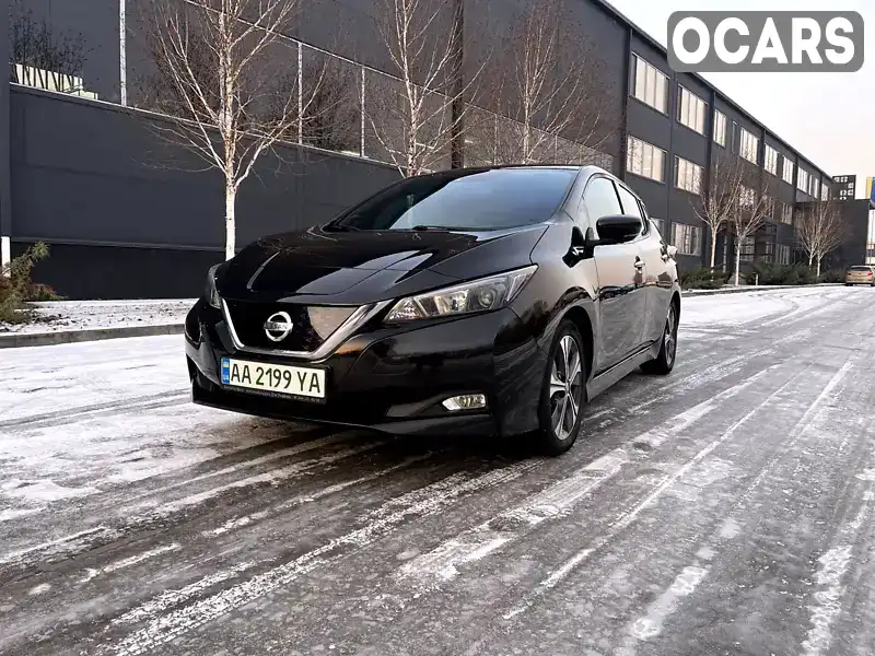 Хетчбек Nissan Leaf 2019 null_content л. Автомат обл. Київська, Київ - Фото 1/15