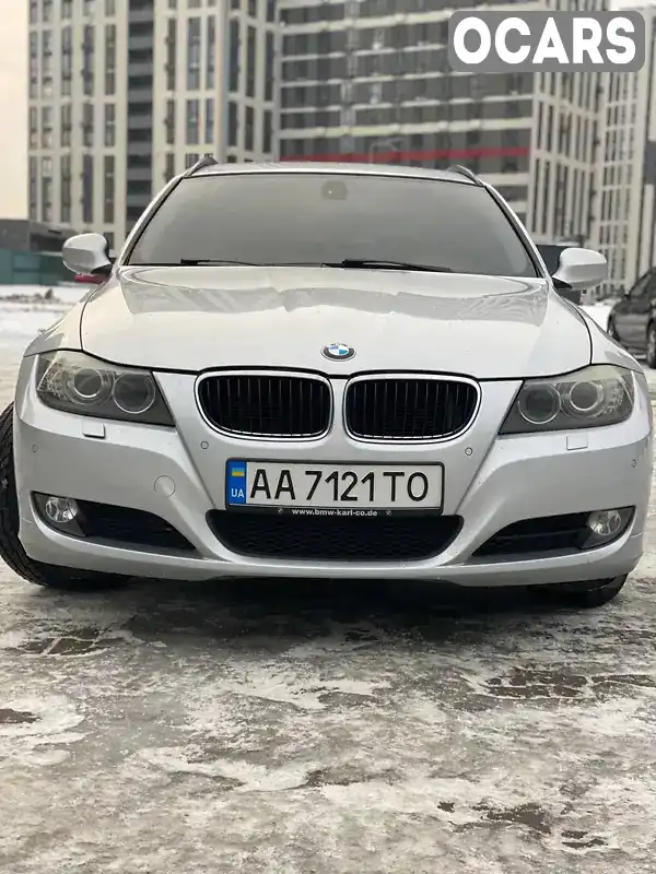 Универсал BMW 3 Series 2010 2 л. Автомат обл. Киевская, Киев - Фото 1/21