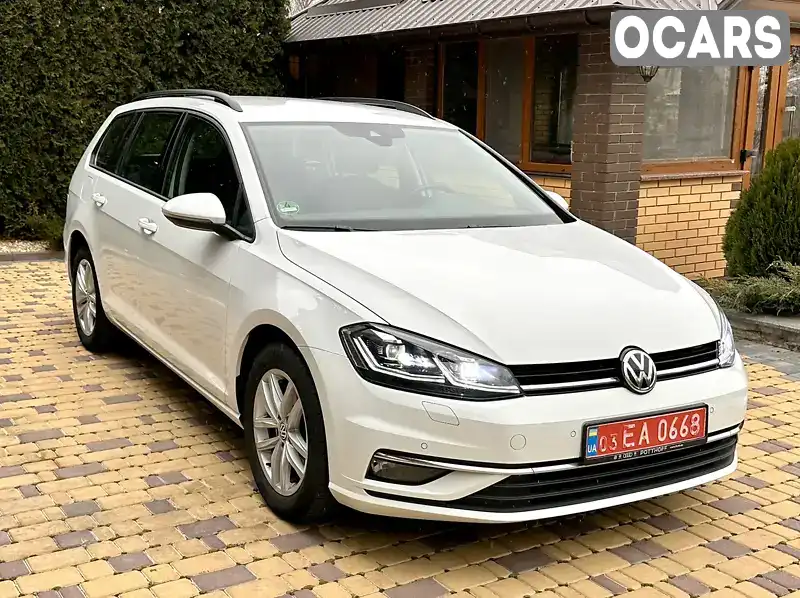 Универсал Volkswagen Golf 2019 1.6 л. Типтроник обл. Черкасская, Умань - Фото 1/21