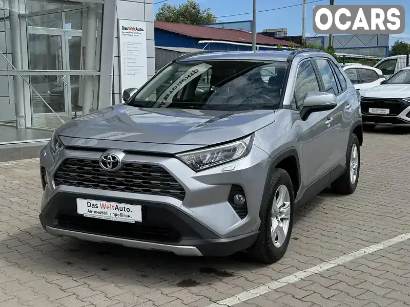 Внедорожник / Кроссовер Toyota RAV4 2019 1.99 л. Вариатор обл. Черновицкая, Черновцы - Фото 1/21