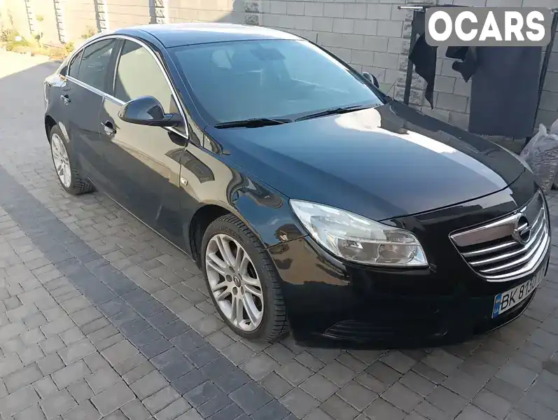 Седан Opel Insignia 2010 1.6 л. Ручна / Механіка обл. Рівненська, Рівне - Фото 1/21