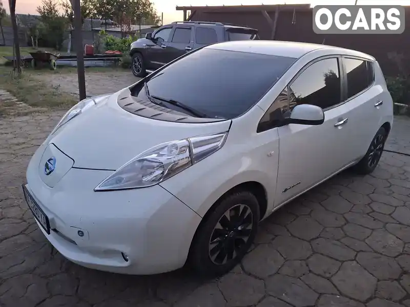 Хетчбек Nissan Leaf 2017 null_content л. Варіатор обл. Київська, Київ - Фото 1/21