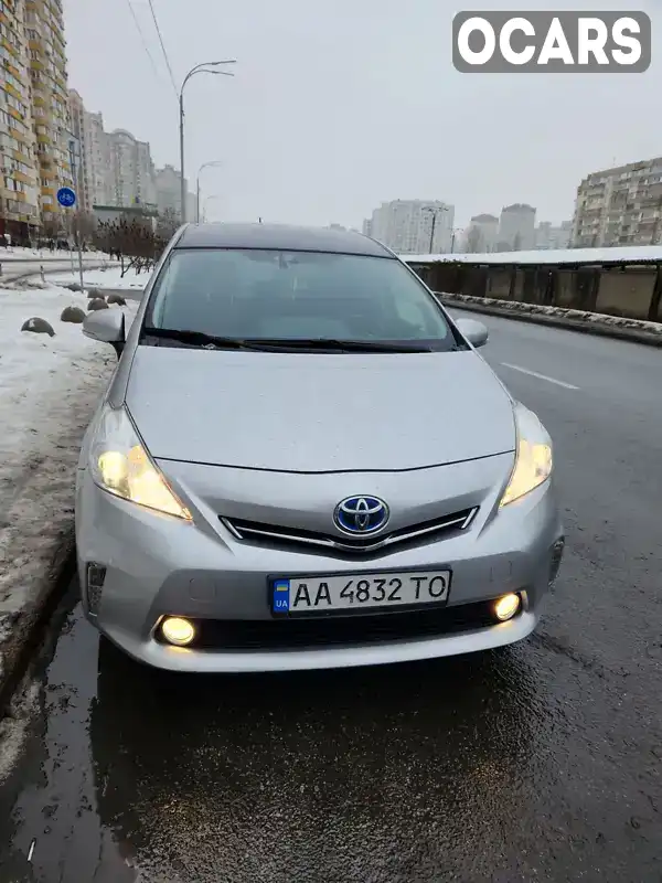 Минивэн Toyota Prius Mpv 2012 1.8 л. Автомат обл. Киевская, Киев - Фото 1/17