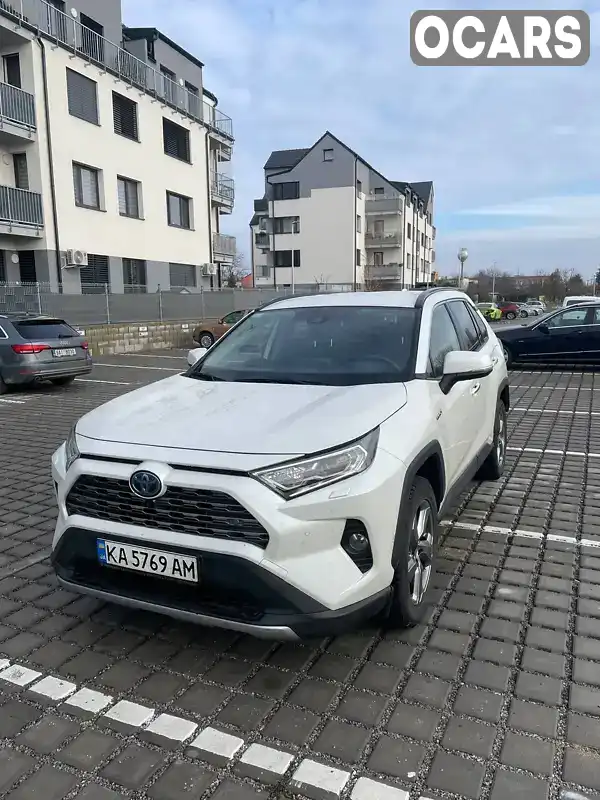 Внедорожник / Кроссовер Toyota RAV4 2019 2.49 л. Вариатор обл. Киевская, Киев - Фото 1/18