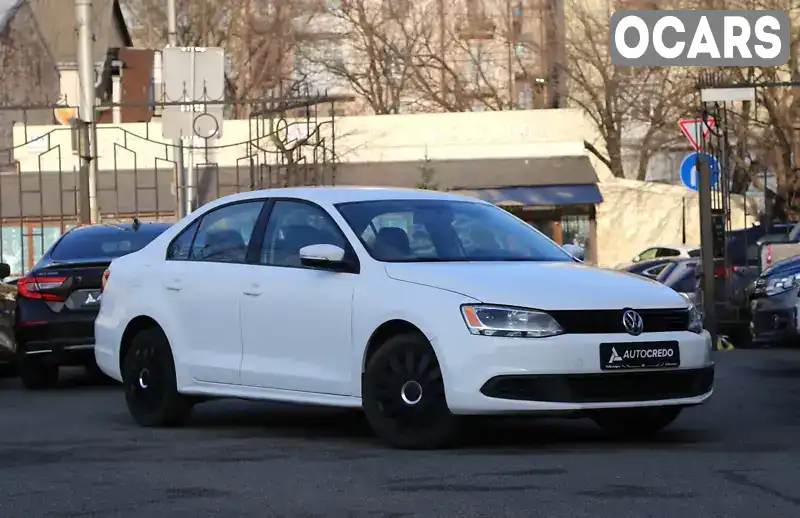 Седан Volkswagen Jetta 2013 1.8 л. Автомат обл. Київська, Київ - Фото 1/21