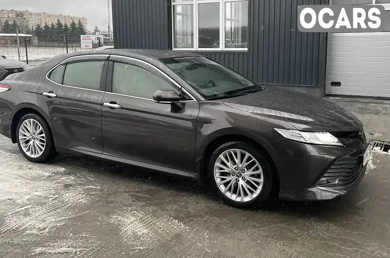 Седан Toyota Camry 2018 2.49 л. Автомат обл. Львівська, Львів - Фото 1/21