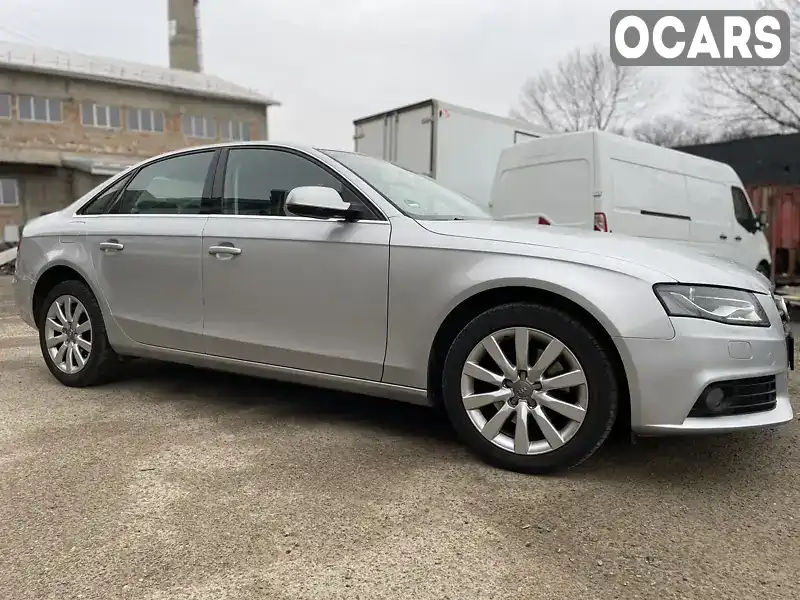 Седан Audi A4 2010 1.98 л. Ручная / Механика обл. Черновицкая, Черновцы - Фото 1/21