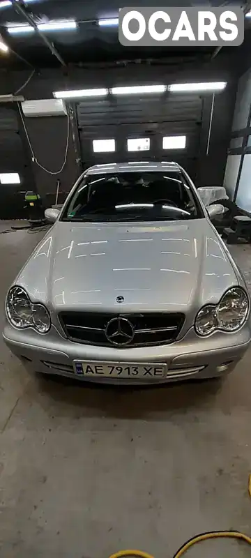 Седан Mercedes-Benz C-Class 2005 1.8 л. Ручна / Механіка обл. Дніпропетровська, Дніпро (Дніпропетровськ) - Фото 1/10