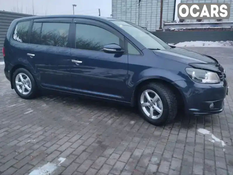 Микровэн Volkswagen Touran 2011 1.6 л. обл. Ровенская, Дубно - Фото 1/21