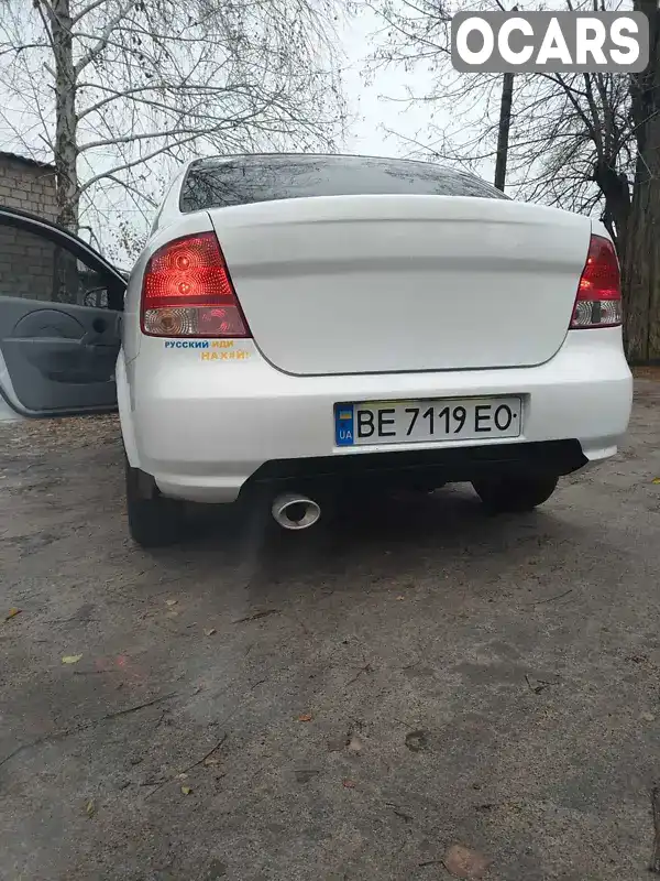 Седан Chevrolet Aveo 2005 1.5 л. Ручна / Механіка обл. Миколаївська, Вознесенськ - Фото 1/11