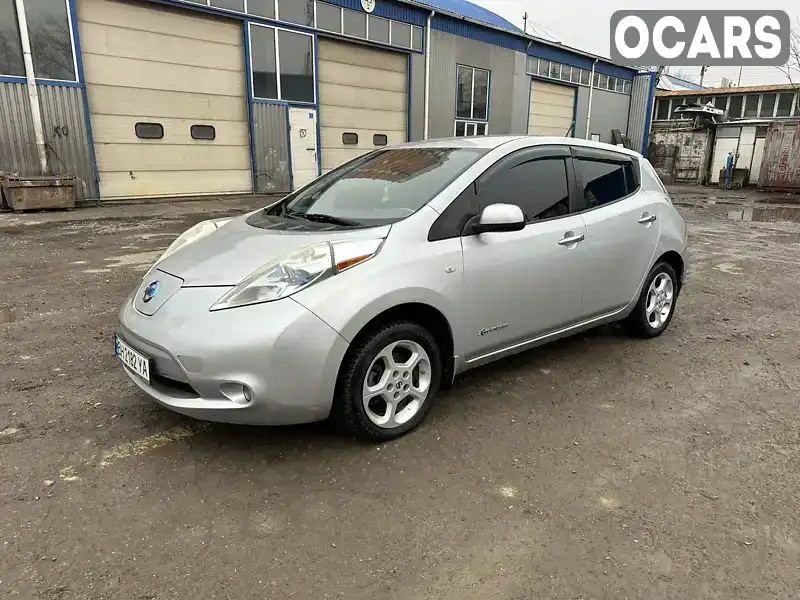 Хэтчбек Nissan Leaf 2011 null_content л. обл. Одесская, Одесса - Фото 1/19