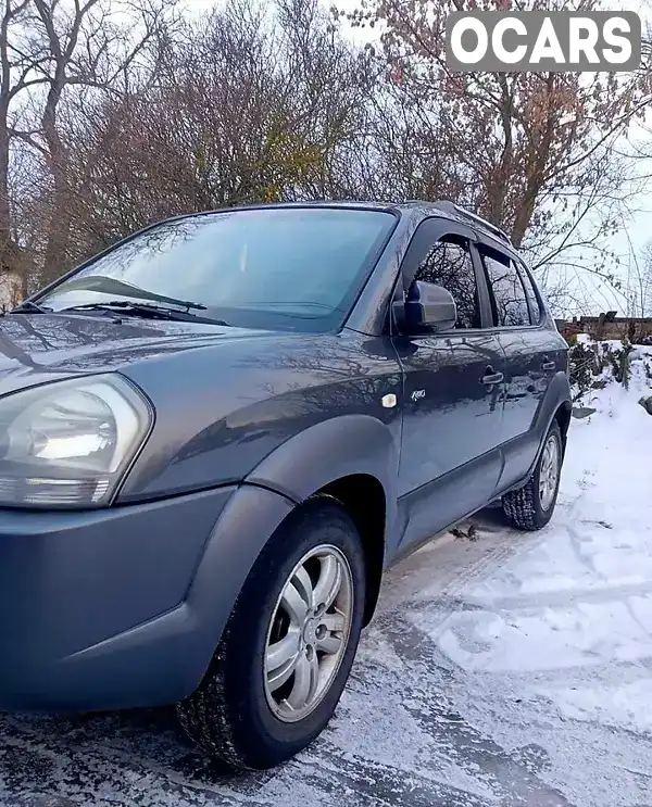 Внедорожник / Кроссовер Hyundai Tucson 2008 2 л. Автомат обл. Сумская, Лебедин - Фото 1/10