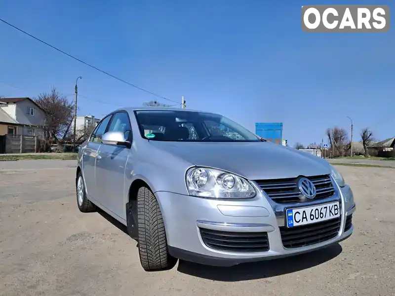 Седан Volkswagen Jetta 2006 1.6 л. Ручна / Механіка обл. Черкаська, Черкаси - Фото 1/21