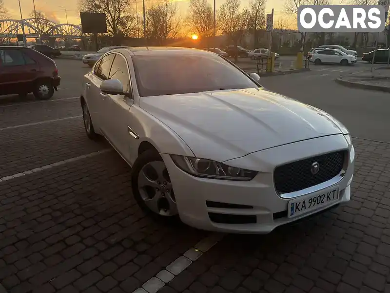 Седан Jaguar XE 2016 2 л. Автомат обл. Киевская, Киев - Фото 1/10