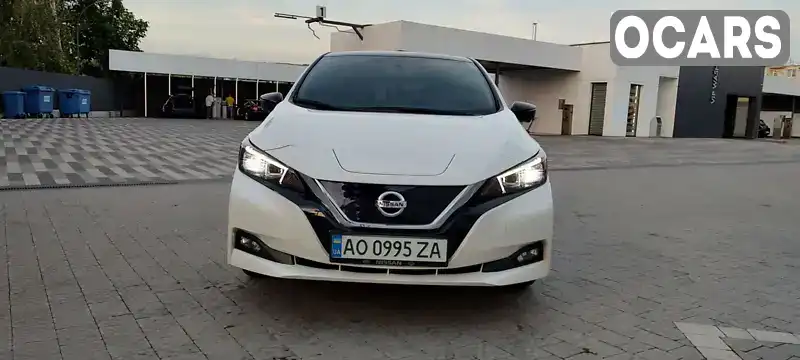 Хэтчбек Nissan Leaf 2019 null_content л. обл. Закарпатская, Ужгород - Фото 1/18