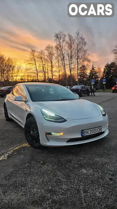 Седан Tesla Model 3 2019 null_content л. Автомат обл. Днепропетровская, Кривой Рог - Фото 1/19