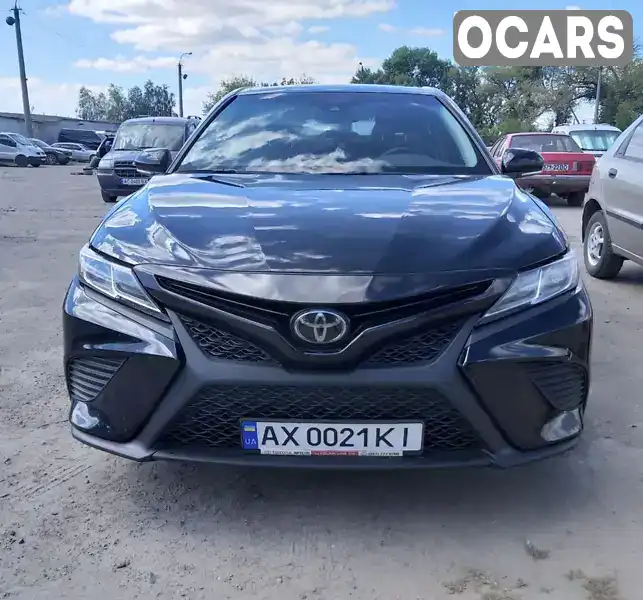 Седан Toyota Camry 2018 2.49 л. Автомат обл. Волынская, Луцк - Фото 1/19