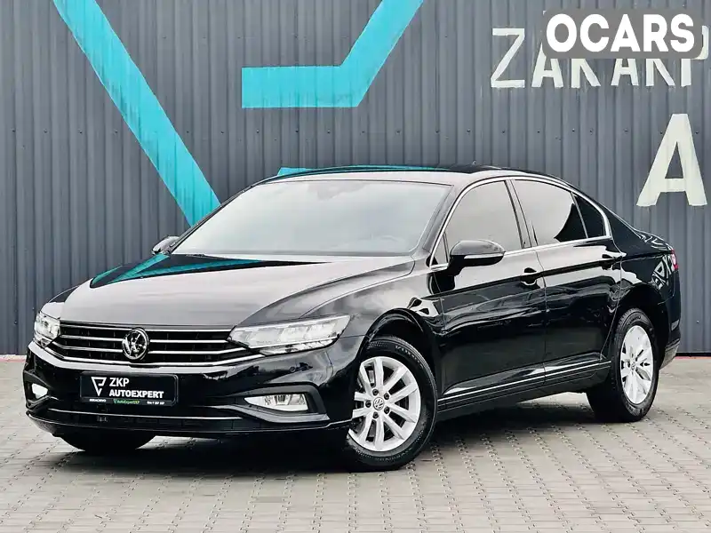 Седан Volkswagen Passat 2019 2 л. Ручная / Механика обл. Закарпатская, Мукачево - Фото 1/21