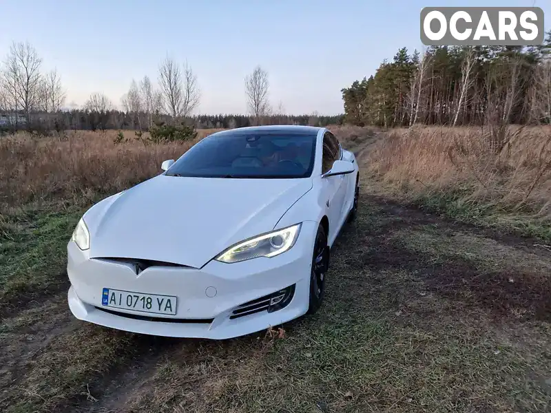 Лифтбек Tesla Model S 2015 null_content л. Автомат обл. Киевская, Киев - Фото 1/17